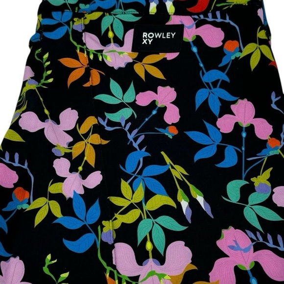 Roxy Rowley Multicolor Floral Large winter ski Pants with Zipper Details. NWT - Picture 3 of 8